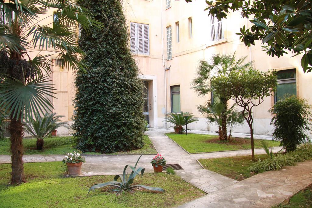 Le Stanze Del Papa Bed & Breakfast โรม ภายนอก รูปภาพ