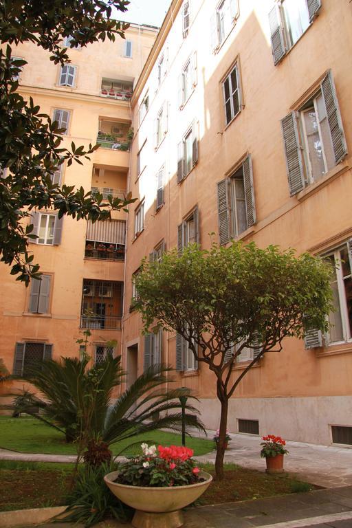 Le Stanze Del Papa Bed & Breakfast โรม ภายนอก รูปภาพ
